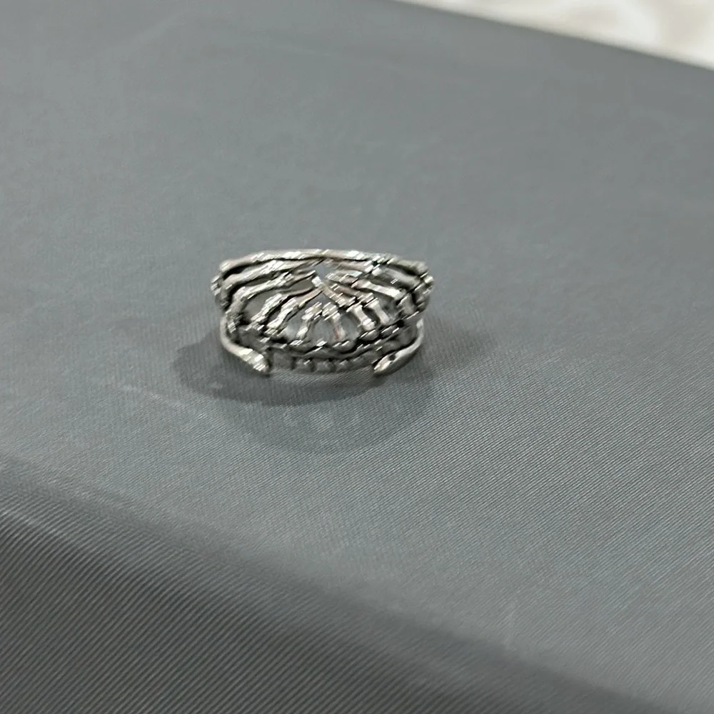 Men - Ring - Picture 2 of 11